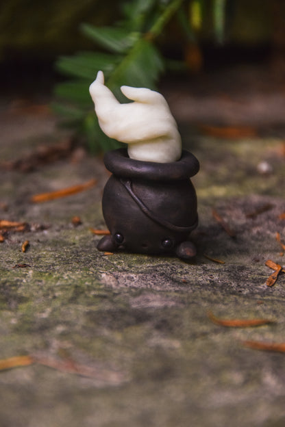 Cauldron (Glowing) — PolymerClay Figurine